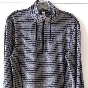 Lululemon 1/4 Zip Pullover Stripes Gray & Black Athletic Long Sleeve Mens Medium